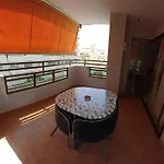 Luminoso Piso Centro De Marbella. A 50m De La Playa *