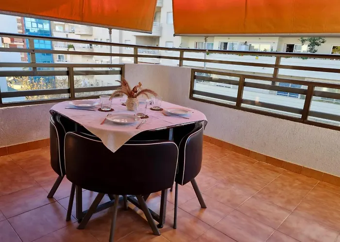 Luminoso Piso Centro De Marbella. A 50m De La Playa Apartament