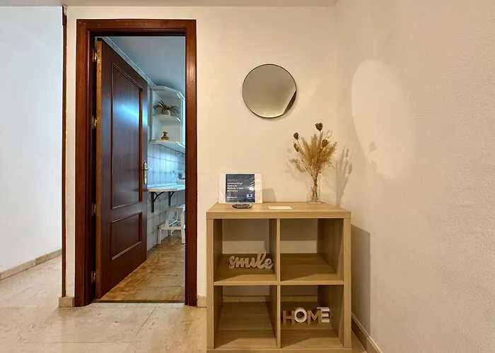 Luminoso Piso Centro De Marbella. A 50m De La Playa *