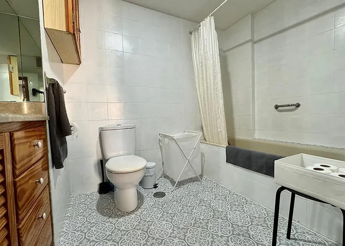 Luminoso Piso Centro De Marbella. A 50m De La Playa Apartament *